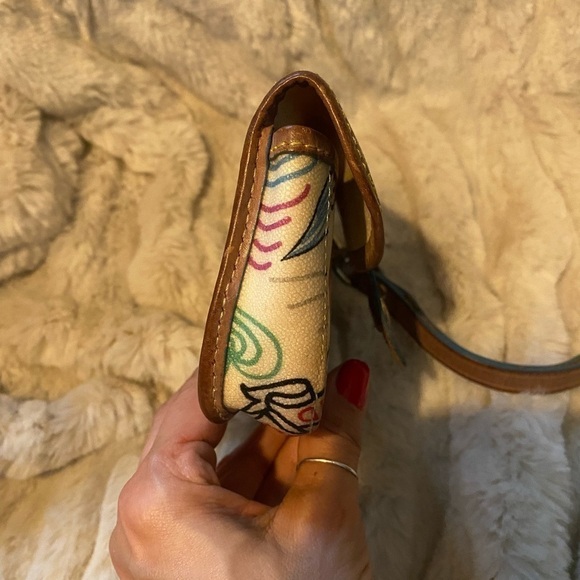 Retired Vintage Dooney & Bourke Disney Sketch Print Wristlet - Picture 6 of 10